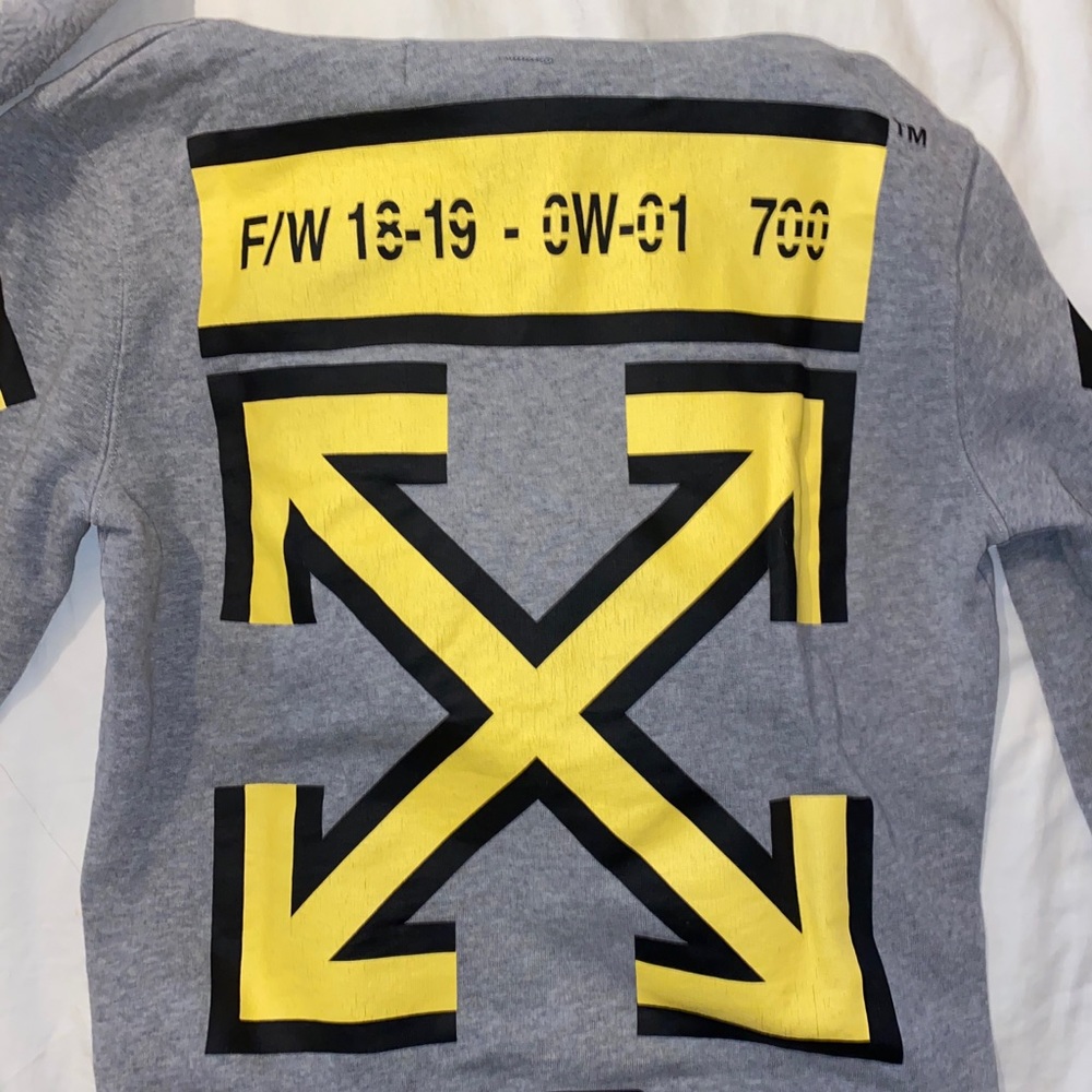 Authentic Off-White Fall-Winter Arrows Hoodie - image 3